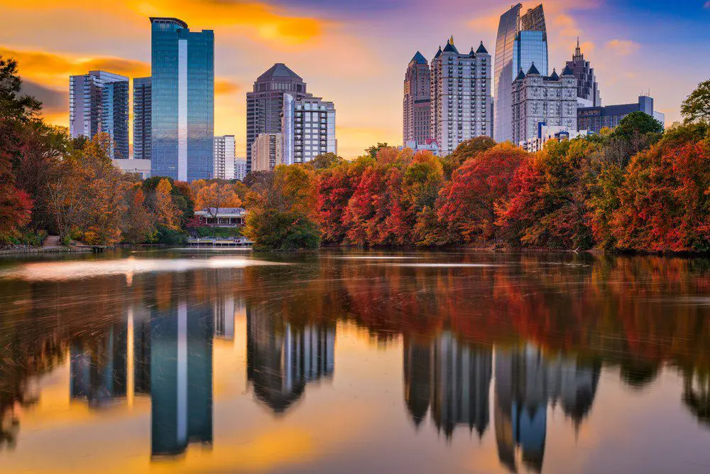 Atlanta,,Georgia,,Usa,Piedmont,Park,Skyline,In,Autumn.