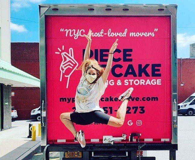 piece-of-cake-movers-nyc-truck-customer